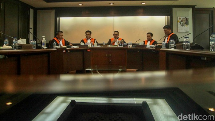 Momen DPP Gerindra Pecat M Taufik DPP Gerindra memecat M Taufik dari partai. Keputusan diambil dalam sidang majelis kehormatan partai. Ini momennya.