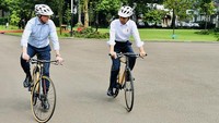 Seperti diketahui, Jokowi dan Albanese bersepeda menuju menuju Resto Raasaa yang terletak di Kebun Raya Bogor. Kegiatan itu dilakukan usai kedua pemimpin menanam pohon di halaman Istana Bogor.  