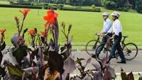 Anthony Albanese melakukan serangkaian kegiatan usai tiba di Indonesia, salah satunya menerima ajakan Presiden Jokowi untuk bersepeda di Istana Kepresidenan Bogor. Ada alasan khusus di balik Jokowi mengajak PM Albanese gowes di Istana.  