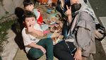 Potret Harmonis Nycta Gina dan Rizky Kinos Saat Makan Bareng di Rumah