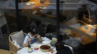 Keadaan hampir normal ini diterapkan di seluruh wilayah kota Beijing kecuali untuk satu distrik yang masih terdapat kasus di situ.