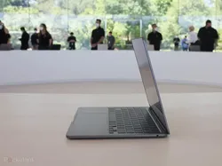 Wujud Baru Macbook Air Bikin Pangling