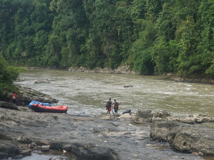 Rafting di Geopark Merangin