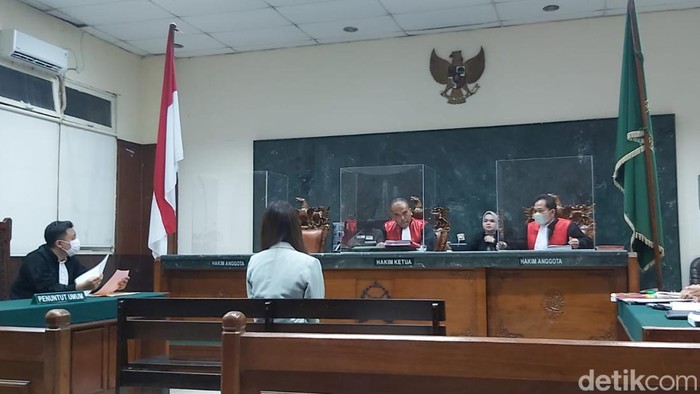 Sidang Ayu Thalia (Dwi Andayani/detikcom)