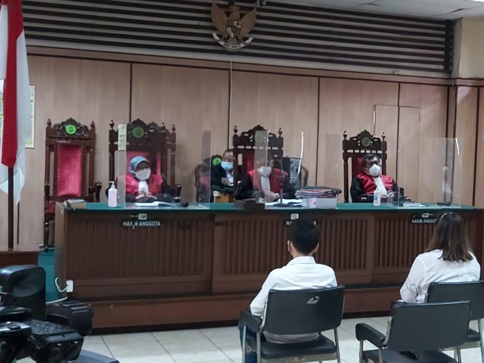 Sidang perkara ITE Adam Deni Gearaka