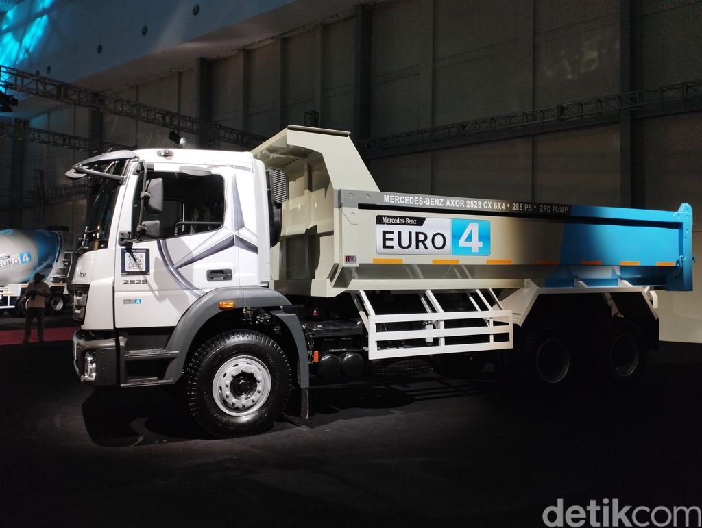 Truk Mercedes-Benz Axor Euro4 Rakitan Indonesia