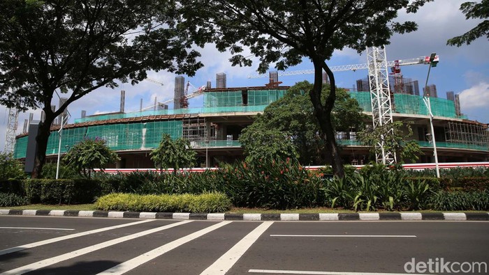 Indonesia menjadi tuan rumah FIBA World Cup 2023 bersama Jepang dan Filipina. Stadion basket bertaraf internasional pun tengah dibangun.