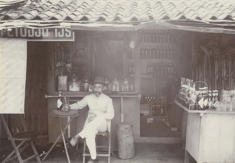 10 Potret Jadul Penjual Daging hingga Rujak Buah di Era 1900-an