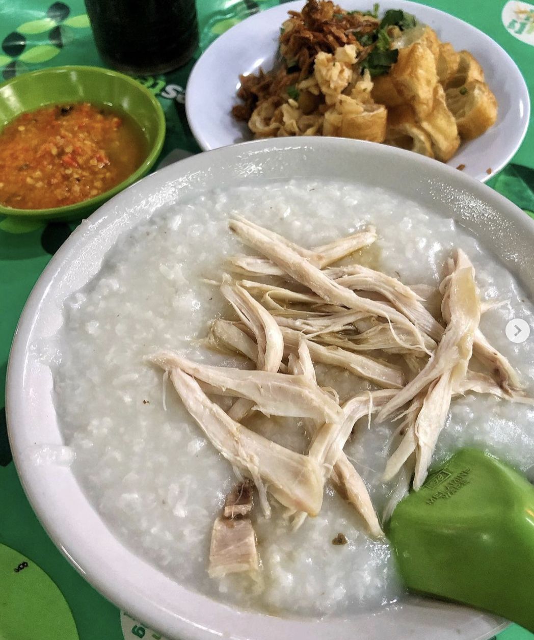 5 Bubur Ayam Legendaris di Jakarta Buat Sarapan Enak