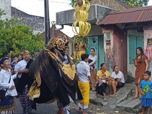 Tradisi Unik Saat Galungan dan Kuningan di Bali Selain Memasang Penjor