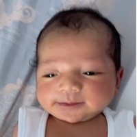 Nama baby Don sendiri memiliki arti yang tidak sembarangan. Vincent menjelaskan bahwa Don memiliki arti raja, pemimpin yang terbaik. Sedangkan Azaiah itu power, kekuatan, dan Jan sebagai nama turun temurun dari ayah Vincent. Foto: Instagram/@inijedar