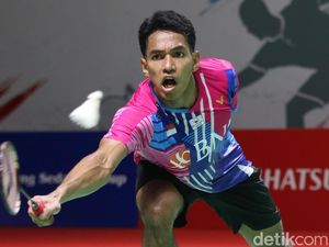 Indonesia Masters 2022: Chico Bermain Lepas di Istora