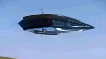 Seperti UFO. Foto: reddit.com/confusing_perspective