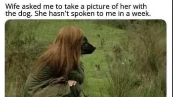 Manusia berkepala anjing. Foto: reddit.com/confusing_perspective