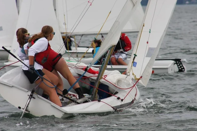 Deretan foto menjebak mata