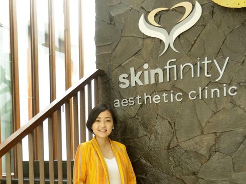Evelyn Anggun dokter kecantikan langganan artis