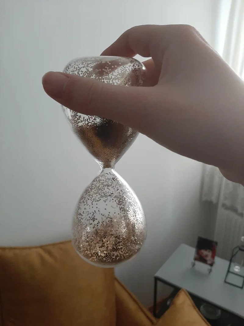 Fotoinet Ketika Desainer Lagi 'Out of The Box' Produknya Malah Nyeleneh