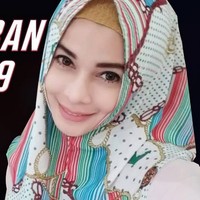 Wanita kelahiran 8 Januari 1978 ini salah satu aktris lawas yang hits era 90-an. Berbagai judul sinetron telah ia bintangi, seperti Jin dan Jun, Tersayang, dan Tersanjung.  Foto: Dok. Instagram @jihanfahirareal.