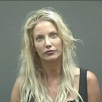 Jocelyn Laird tiba-tiba terkenal setelah potret mugshot-nya diunggah di berita lokal dan media sosial. Netizen salah fokus dengan penampilannya yang cantik dan seksi. Foto: Dok. NSW Police