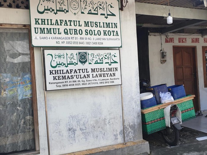 Kantor Khilafatul Muslimin di Solo. Tepatnya berada di belakang Gedung DPRD Solo.
Foto istimewa dari teman.