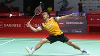 Set pertama Ginting kalah skor 21-16.