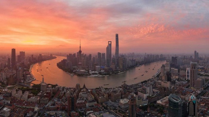 Sebagai pusat industri keuangan, Shanghai adalah pusat semikonduktor hingga pelabuhan tersibuk dunia. Lalu seperti apa sih lansekap perkotaannya?