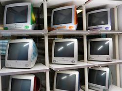 Nih Koleksi Komputer Apple Jadul, Ada yang Masih Berfungsi Lho