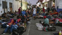 Koordinator di LSM Human Dignity Center Luis Garcia Villagran mengatakan ada lebih dari 15.000 orang dalam kelompok itu.