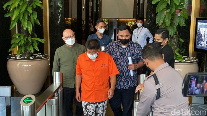 Mitsuhiro Taniguchi ditangkap di RI (Azhar Bagas Ramadhan/detikcom) Mitsuhiro Taniguchi ditangkap di RI (Azhar Bagas Ramadhan/detikcom)