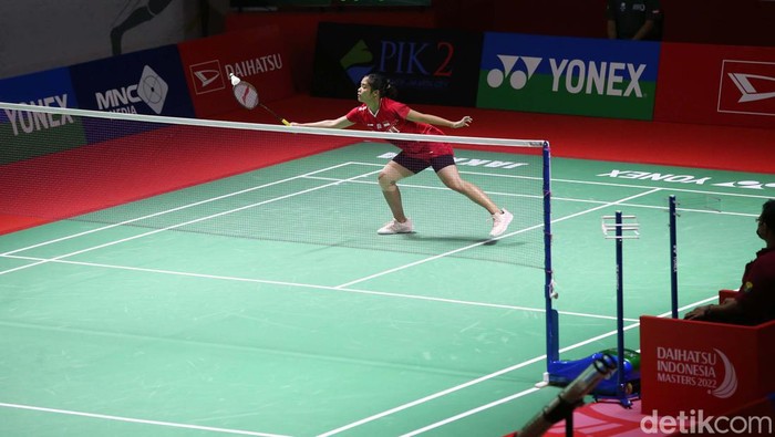 Momen Gregoria Libas Tungal Putri Thailand Gregoria Mariska Tunjung berhasil melaju ke 16 besar Indonesia Masters 2022. Tunggal putri Indonesia itu melibas perlawanan Phittayaporn Chaiwan (Thailand).