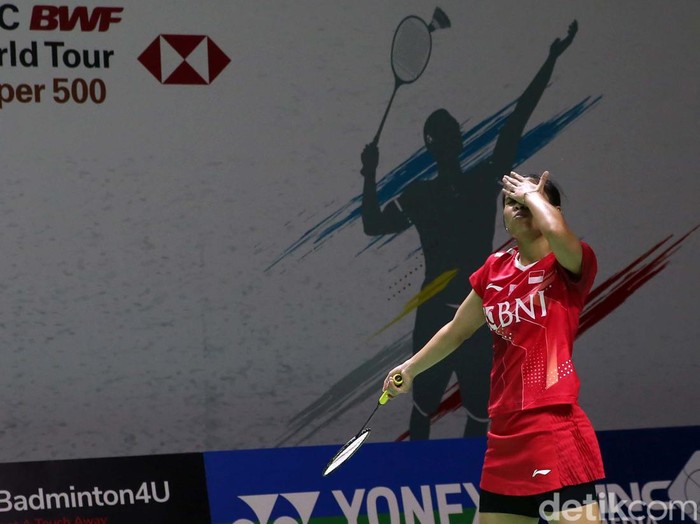Gregoria Mariska Tunjung berhasil melaju ke 16 besar Indonesia Masters 2022. Tunggal putri Indonesia itu melibas perlawanan Phittayaporn Chaiwan (Thailand).