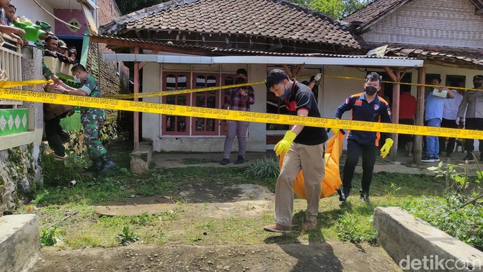 pembunuhan nenek di malang