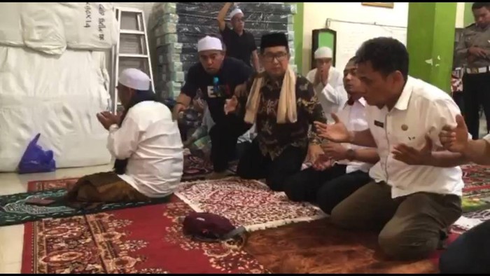 Pj Gubernur Sulbar Akmal Malik di tengah kepanikan gempa bumi.