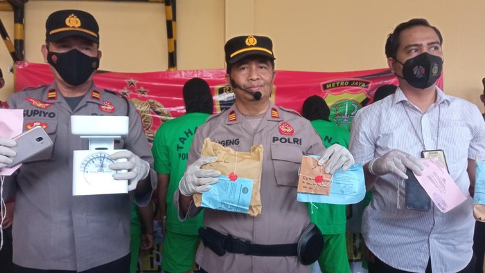 Polisi Tangkap 4 Pengedar Narkoba di Bekasi