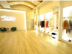 9 Potret Rumah Mewah Kurator Fashion Renny Angesti, Lemarinya Bikin Nangis