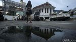 Masih Dibangun, Begini Lho Bentuk Gapura Chinatown di Glodok
