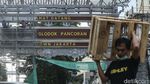 Masih Dibangun, Begini Lho Bentuk Gapura Chinatown di Glodok