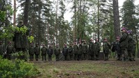 Perang yang berkecamuk di Ukraina imbas invasi Rusia memicu kekhawatiran warga Finlandia. Sejumlah wanita Finlandia ramai-ramai belajar kemampuan bertempur demi membantu mempertahankan negaranya jika terjadi serangan militer.