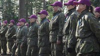 Selain itu, dalam pernyataannya, Asosiasi Kesiapsiagaan Darurat Nasional Wanita Finlandia menyatakan bahwa tuntutan untuk kursus mereka melonjak sejak Februari.