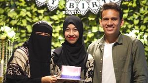 Lengket! Egy Maulana Vikri Dampingi Adiba Khanza Rayakan Ultah