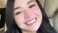 Namun beberapa kali Amanda Manopo terlihat berbeda dengan rambut panjang. Foto: Instagram Amanda Manopo