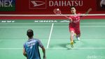 Trick Shot Andalan Bawa Ginting ke Perempatfinal Indonesia Masters