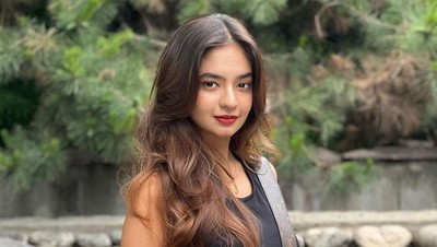 10 Potret Cantik Anushka Sen, Artis India yang Bakal Debut di Drama Korea