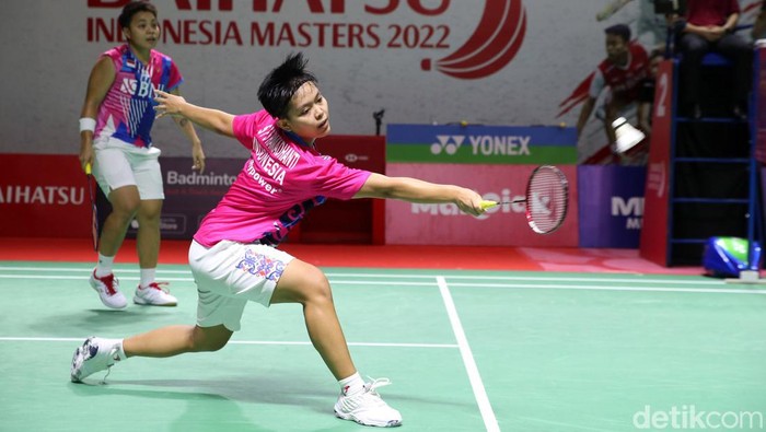 Apriyani/Fadia Lolos ke 8 Besar Indonesia Masters 2022 Apriyani Rahayu/Siti Fadia Silva Ramadhanti memastikan diri ke 8 besar Indonesia Masters 2022. Apriyani/Fadia lolos setelah mengalahkan ganda Malaysia, Vivian Hoo/Lim Chiew Sien di Istora Senayan, Jakarta, Kamis (9/6/2022).
