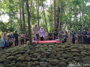 Sakralnya Tradisi Ziarah Makam Bupati Galuh Jelang Hari Jadi Ciamis