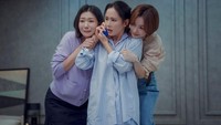 Yang terakhir adalah Cha Mi Jo Cs di drama Korea Thirty Nine. Nah, tiga sekawan mana yang jadi favoritmu? Foto: (dok. ist)