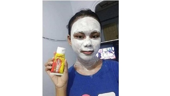 Cara ekstrim di level yang lebih lanjut demi wajah glowing. Kalau ini sih adanya bukan glowing tapi jadi panas banget mukanya. Ada-ada saja ulah netizen. Foto: Instagram/awreceh