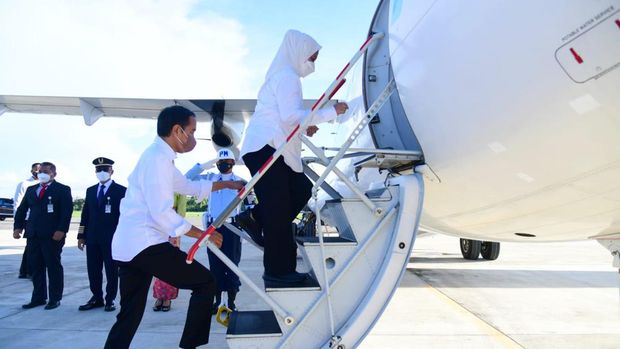 Presiden Joko Widodo didampingi Ibu Iriana Joko Widodo pagi ini, Kamis, 9 Juni 2022, bertolak menuju Kabupaten Wakatobi, Provinsi Sulawesi Tenggara.