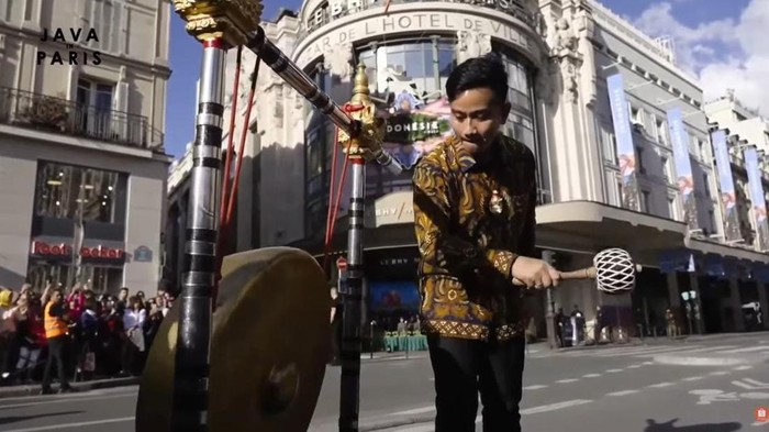 Gibran buka pameran UMKM Java In Paris, Rabu (8/6/2022).