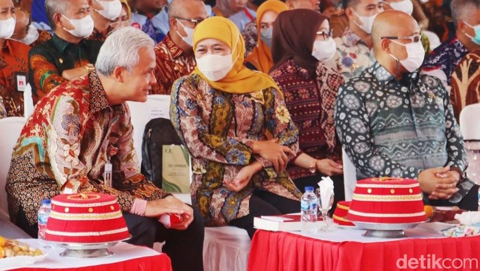 Gubernur Jatim Khofifah dan Gubernur Jateng Ganjar